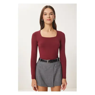 Happiness İstanbul Women's Burgundy Square Neck Viscose Knitted Blouse