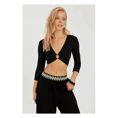 Cool & Sexy Women's Black Front Loop Crop Blouse