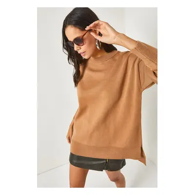 Olalook Women's Camel Crew Neck with Side Slits Oversized Thick Knitwear Sweater