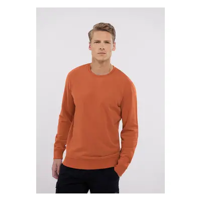 Volcano Man's Sweatshirt B-Andy