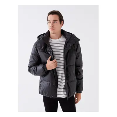 LC Waikiki Standard Mold Hooded Men's Puffer Coat