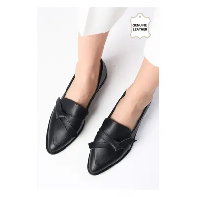 Mio Gusto Ezra Women's Loafer Casual Flat Shoes From Genuine Leather, Black.