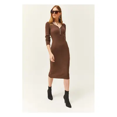 Olalook Women's Brown V-Neck Zippered Thick Ribbed Midi Dress