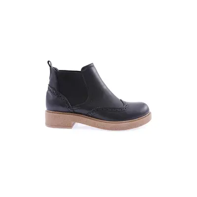 DGN Women's Boots with Laser Stretch Detail.