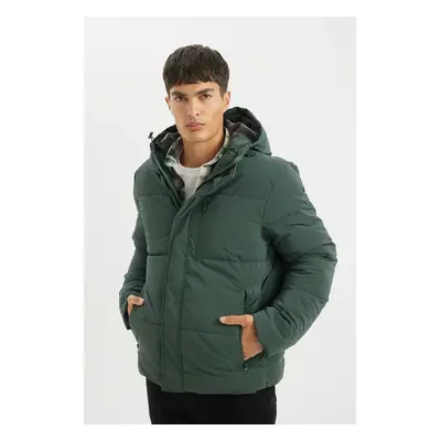 DEFACTO Water Repellent Hooded Jacket with Zipper and Snap Pocket