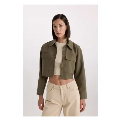 DEFACTO Crop Shirt Collar Zippered Double Pocket Gabardine Long Sleeve Shirt Jacket