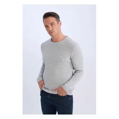 DEFACTO Men's Gray Standard Fit Crew Neck Textured Knitwear Sweater