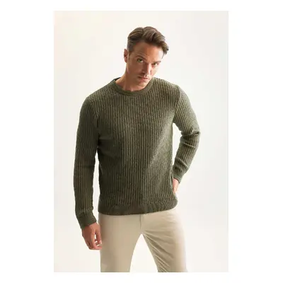 DEFACTO Standard Fit Crew Neck Textured Knitwear Sweater