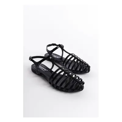 Capone Outfitters Gladiator Flats