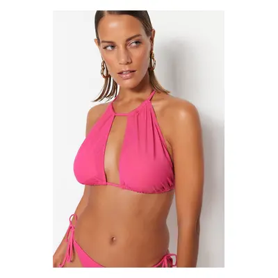 Trendyol Fuchsia Činka Krk Vykrojený/Okno Bikiny Top