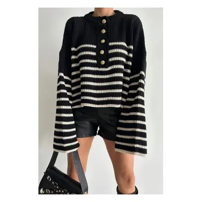 Madmext Black Crew Neck Front Gold Button Striped Women's Knitwear Sweater