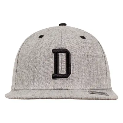 Letter Snapback D