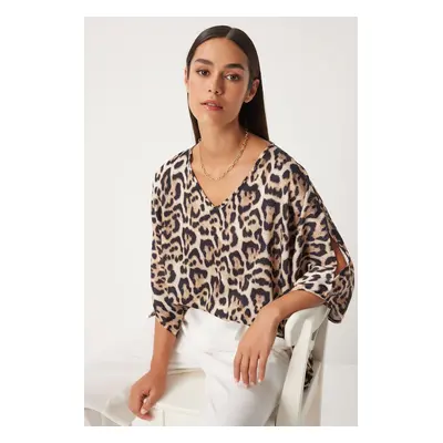 Happiness İstanbul Women's Black Beige Leopard Patterned Satin Blouse