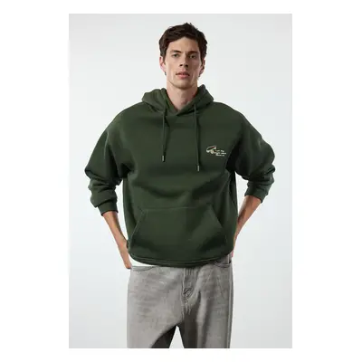 Trendyol Khaki Oversize/Wide Cut Embroidered Fleece Inside Hooded Sweatshirt