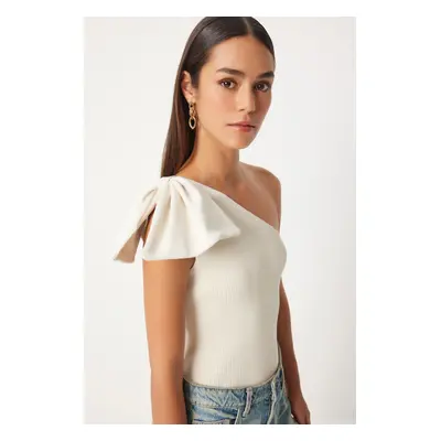 Happiness İstanbul Women's Cream Bow One Shoulder Knitwear Blouse