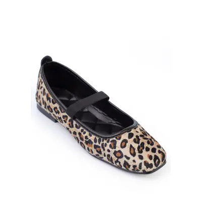 Capone Outfitters Women's Elastic Band Leopard Flats