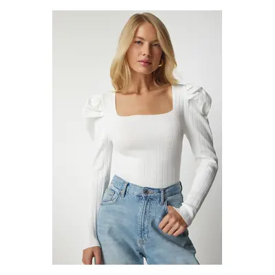 Happiness İstanbul Women's White Square Neck Ribbed Knitwear Blouse