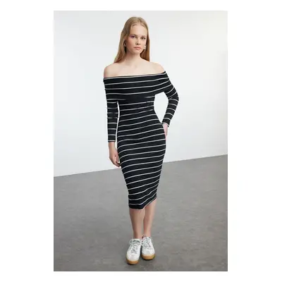 Trendyol Black*001 Striped Fitted Flexible Mini Knitted Dress