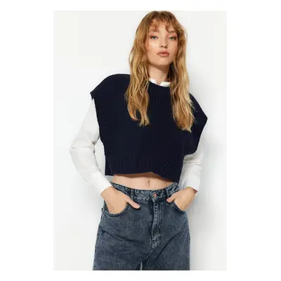 Trendyol Navy Blue Crop Crew Neck Knitwear Sweater