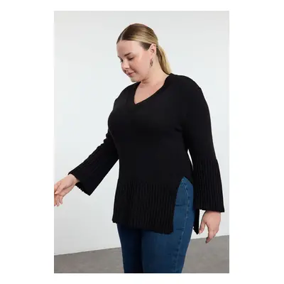 Trendyol Curve Black Side Slit V Neck Knitwear Sweater