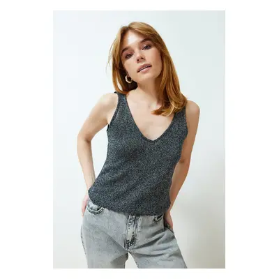 Trendyol Gray Slim Basic V-Neck Knitwear Blouse