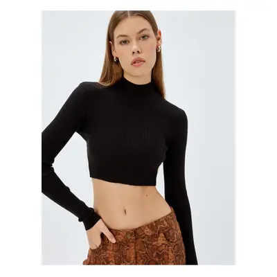 Koton X Zeynep Bastık - Long Sleeve Slim Fit Turtleneck Knitwear Crop Sweater