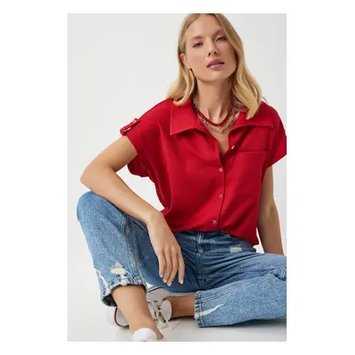 Happiness İstanbul Women's Red Pocket Comfortable Knitted Shirt