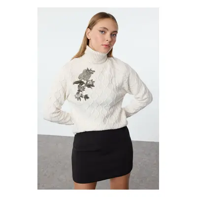 Trendyol Ecru Couple Soft Texture Embroidered Knit Sweater