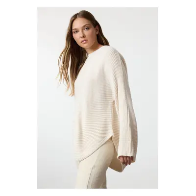 Trendyol Stone Wide Pattern Crew Neck Knitwear Sweater