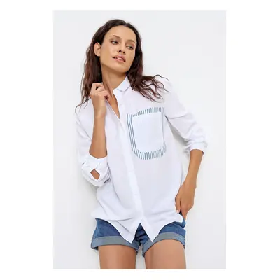 Trend Alaçatı Stili Women's White Decollete Asymmetric Cut Woven Shirt