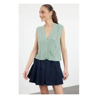 Trendyol Mint Floral Embroidery Detailed Knit Vest