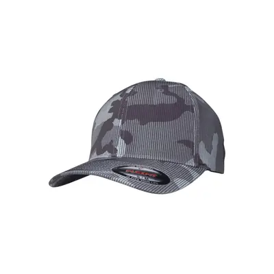 Tmavá maskáčová kšiltovka Flexfit Camo Stripe Cap