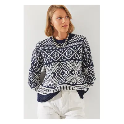 Bianco Lucci Women's Jacquard Sweater