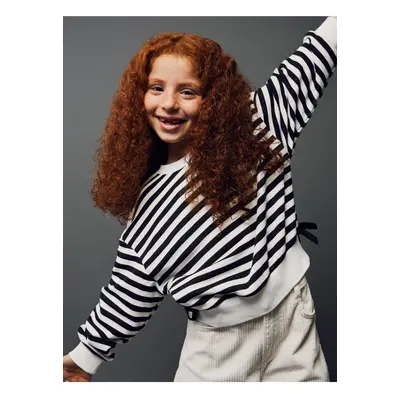 LC Waikiki Girls' Crew Neck Striped Long Sleeve Sweatshirt