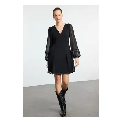 Trendyol Black A-Line V-Neck Accessory Detailed Chiffon Lined Mini Woven Dress