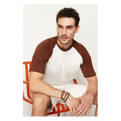 Trendyol Dark Brown Regular Fit Short Sleeve T-Shirt