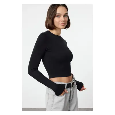 Trendyol Black Premium Viscose Soft Fabric Fitted Crop Stretchy Knitted Blouse