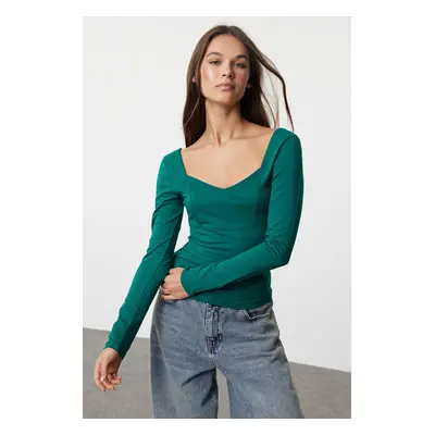 Trendyol Emerald Green Fitted Long Sleeve Sweetheart Neckline Cotton Stretch Knitted Blouse