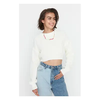 Trendyol Ecru Super Crop Crew Neck Pletený svetr