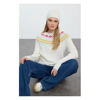 Trendyol Ecru Soft Texture Ethnic Patterned Sweater-Beret Knitwear Sweater