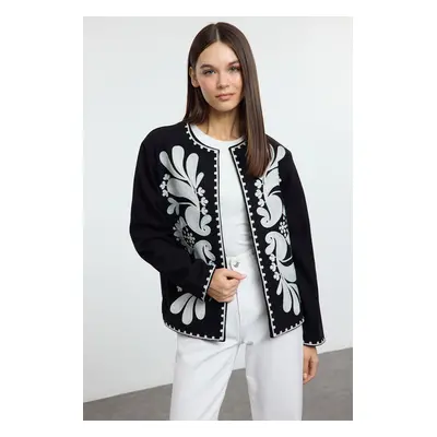 Trendyol Black Regular Pattern Embroidery Detailed Thin Jacket Coat