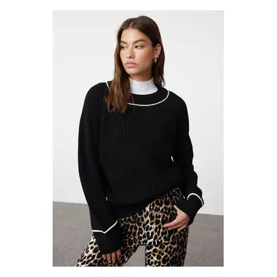 Trendyol Black Wide Fit Piping Detailed Knitwear Sweater