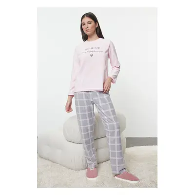 Trendyol Powder Plaid Slogan and Heart Polar Winter Knitted Pajama Set