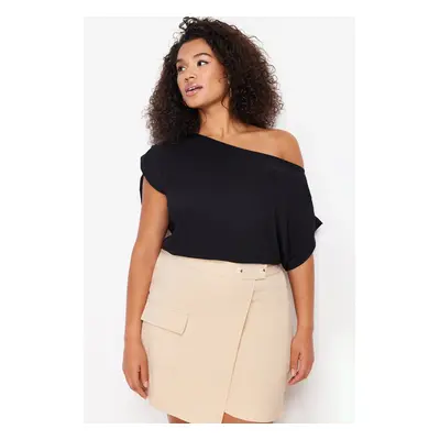 Trendyol Curve Black Boat Neck Woven Blouse