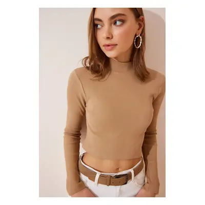 Happiness İstanbul Women's Biscuit Ribbed Turtleneck Crop Knitted Blouse