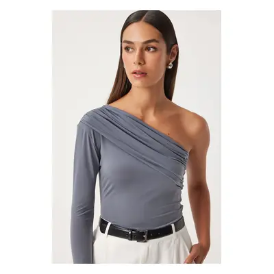 Happiness İstanbul Women's Gray One-Shoulder Gathered Detailed Knitted Blouse