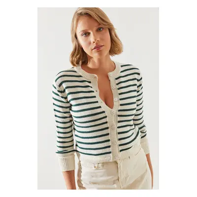 Bianco Lucci Striped Sweater