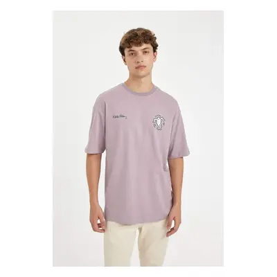 DEFACTO Keith Haring Men's Lilac Boxy Fit Wide Cut Crew Neck Printed Cotton Short Sleeve T-Shirt