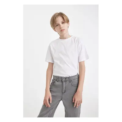 DEFACTO Boy Regular Fit Crew Neck Short Sleeve Basic White T-Shirt