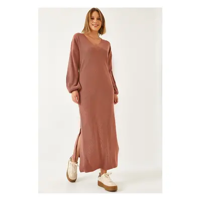 Bianco Lucci Women's V Neck Elastic Sleeves Long Knit Dress